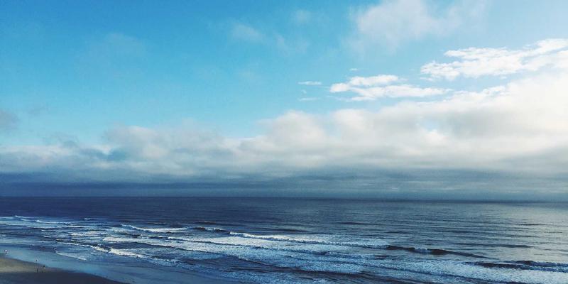 网络功能虚拟化与云原生融合：下一代网络技术的演进与实践